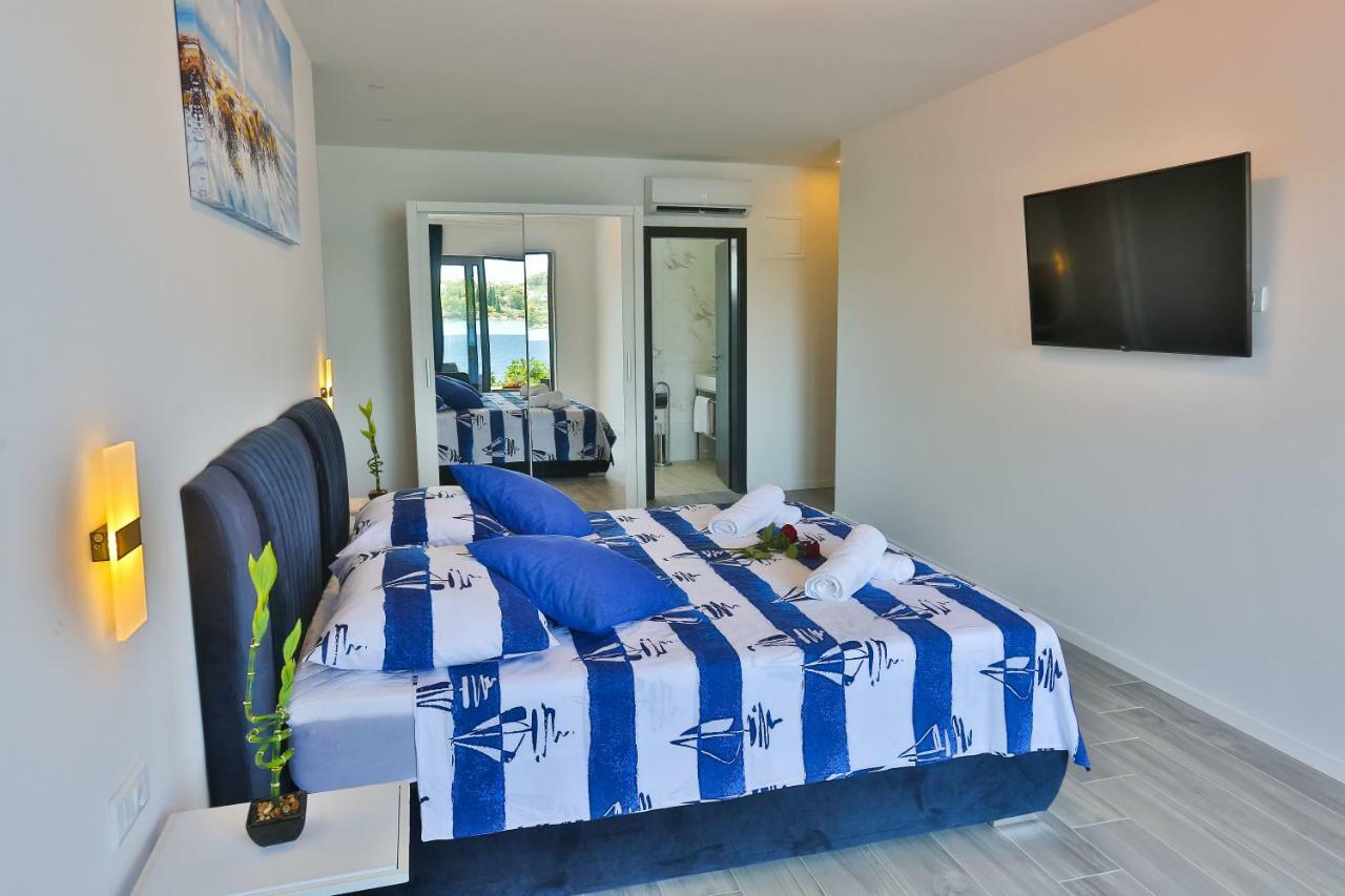 Hotel Paradise Punta Nečujam Εξωτερικό φωτογραφία